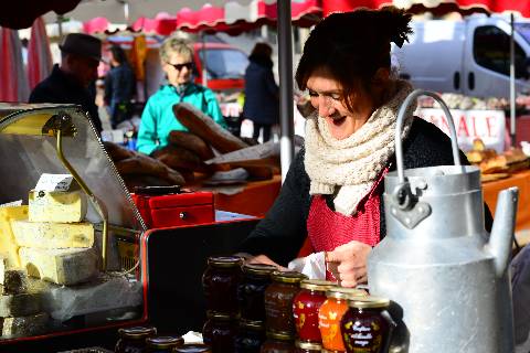 Collioure, tous les dimanches et mercredi, marché