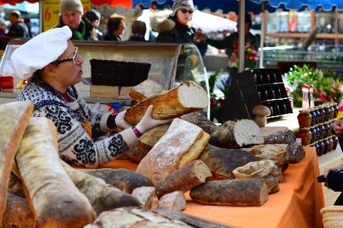 Collioure, tous les dimanches et mercredi, marché