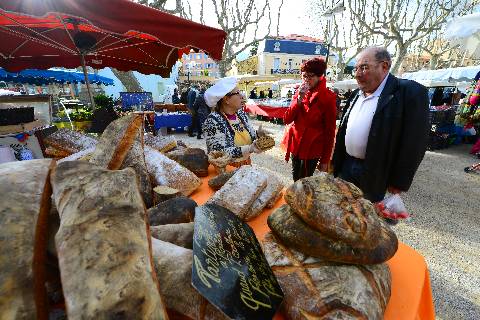 Collioure, tous les dimanches et mercredi, marché