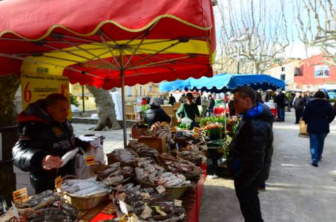 Collioure, tous les dimanches et mercredi, marché