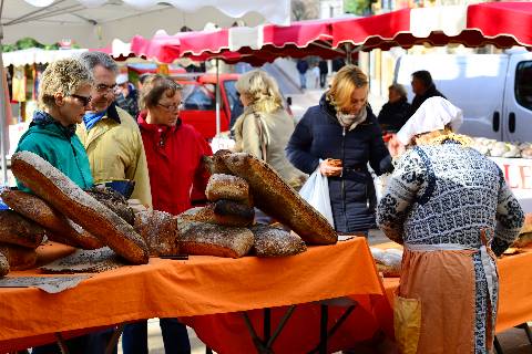 Collioure, tous les dimanches et mercredi, marché