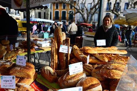 Collioure, tous les dimanches et mercredi, marché