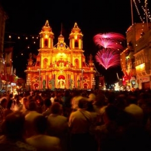 Festa Night - (c) Malta Tourism Authority