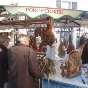 saint jean de luz marche halles