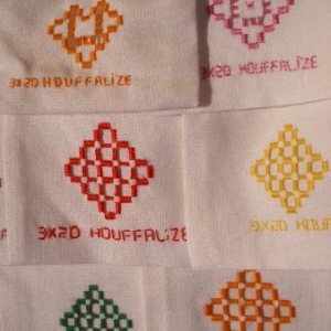 13. exemple de petits sacs, broderie sur commande, au nom d'un club: ici, les 3x20 de Houffalize. 3 euros