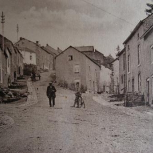 au programme de la prochaine balade, le 11 oct. 2007: la descente du tout vieux quartier de St-Roch (ici, avant 1914)