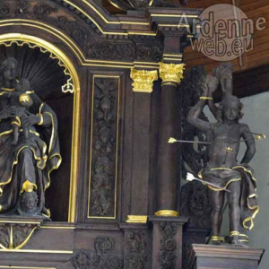 La partie superieure droite (epitre) de l'autel actuel - La Vierge et Sebastien - Ph. J.M. Lesage.