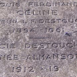 La tombe de Louis-Ferdinand Céline et de son épouse.