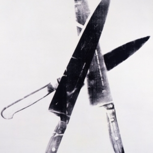 Knives, 1981-1982, Acryl en zeefdruk op textiel, Collection of The Andy Warhol Museum, Pittsburgh, © The Andy Warhol Foundation for the Visual Arts, Inc. / SABAM Belgium 2013