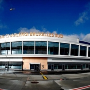 Agrandissement de l’espace commercial du Terminal 1 à Brussels South Charleroi Airport.