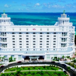 Le Riu Palace Las Americas entièrement rénové rouvre ses portes à Cancún en tant qu'hôtel réservé aux adultes