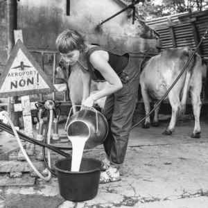 "Uma, a la Ferme de Bellevue"/Serie "Zad"/Notre-Dame-des-Landes (c) Philippe Graton