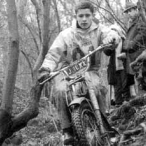 A 18 ans, en 1967, Jacky Ickx est Champion de Belgique en Trial, categorie 50 cm3