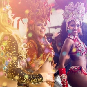Fetons, a Bruxelles, le Carnaval du Perou, de la Republique Dominicaine et du Sri Lanka