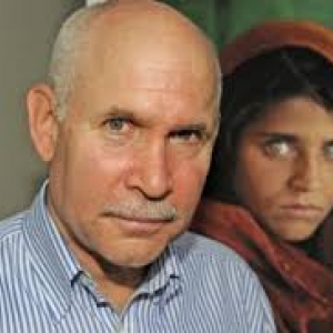 Steve McCurry & Sharbat Gula (c) Steve McCurry & "Telepro"