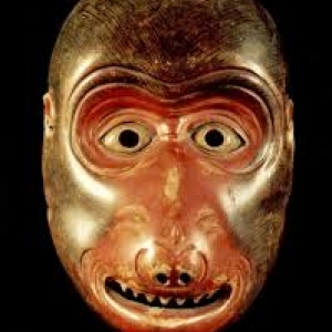 Un masque de singe