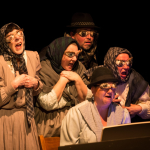 « Soudain la Pierre » © « Les Baladins du Miroir » © Photo : Cécile Pirson