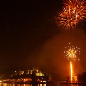 Avec la Citadelle en toile de fond, le traditionnel feu d artifice du 20 juillet (c) "La Meuse"