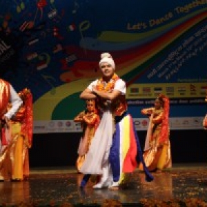 Nepal : "Everest Nepal Cultural Group"