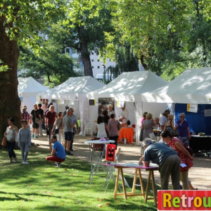 Une ambiance conviviale © "Retrouvailles"/"Enjeu"