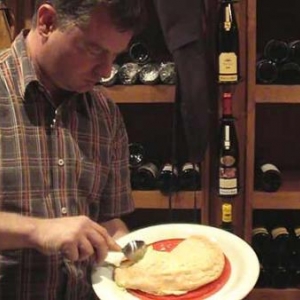 Assortir le fromage au meilleur vin avec la Cave du Roy-video06