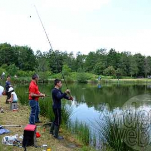 peche en famille sur etang-5147