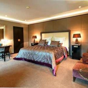 The Grand Place Suite