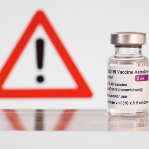 les vaccins Pfizer, Moderna ou AstraZeneca sont dangereux !