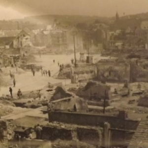 La ville apres les bombardements de 1944