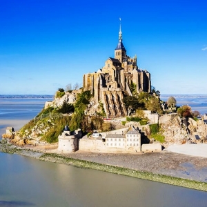 11 ) Le Mont-Saint-Michel et sa baie, un goût d’éternité