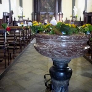 L' Eglise des Capucins decoree par la delegation de Dusseldorf