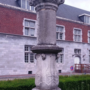 Abbaye fondée au 11° siècle  photo ( F.Detry )