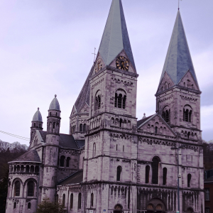 L'église St Remacle  ( photo : F. Detry )