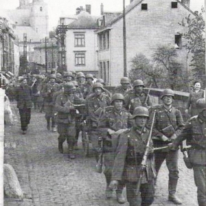 1944  Entrée des troupes allemandes ( pont d'Outrelepont )