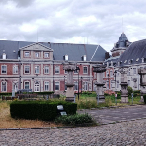 Abbaye fondée au 11° siècle  photo ( F.Detry )