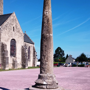 MERE  EGLISE ( Photo F. Detry )