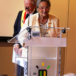 Intervention de Mme Gentgès, Echevin honoraire, présentant Jean-Marie Letesson  ( photo Denis Dosquet )