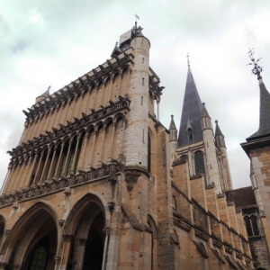 Facade de Notre Dame ( Photo : F. Detry )