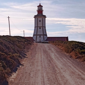 Le phare du Cap Espichel  (Farol do Cabo Espichel ) ( Photo F. DETRY )