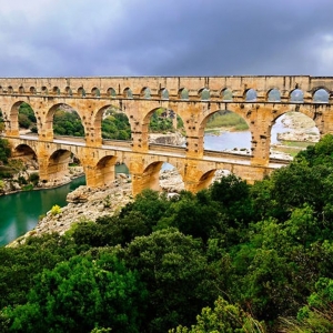 5. Le Pont du Gard  ( Gard )