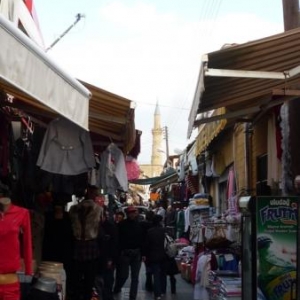 La rue commercante de Nicosie turque ( directement apres le poste de controle )