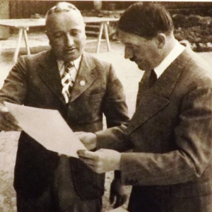 Hitler et l'architecte de Vogelsang