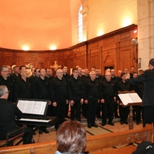 Prestation dans l' eglise de " Le Poizat " ( Photo de B. Beaupain )