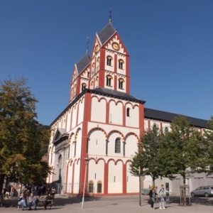 Liege : Promenade dans le quartier de Feronstree ( Eglise St Barthelemy et ses fonts baptismaux )