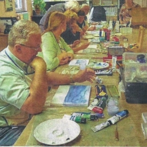 Des artistes en pleine concentration  