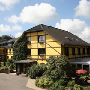 BUTGENBACH : Hotel Butgenbacher Hof