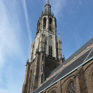 La cathedrale de Delft haute de 101 m dans laquelle les souverains hollandais sont inhumes