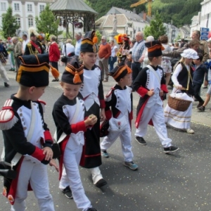 Malmedy tout en couleurs pour les 50 ans de la Mesnie dol Haguète          