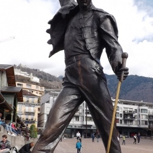 Statue de Freddie MERCURY a Montreux ( CH )