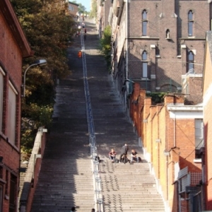 Liege : les escaliers de Bueren ( et ses 373 marches ) ( Feronstree )